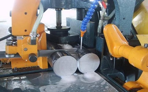 香洲卧式带锯床的送料方式有哪几种？